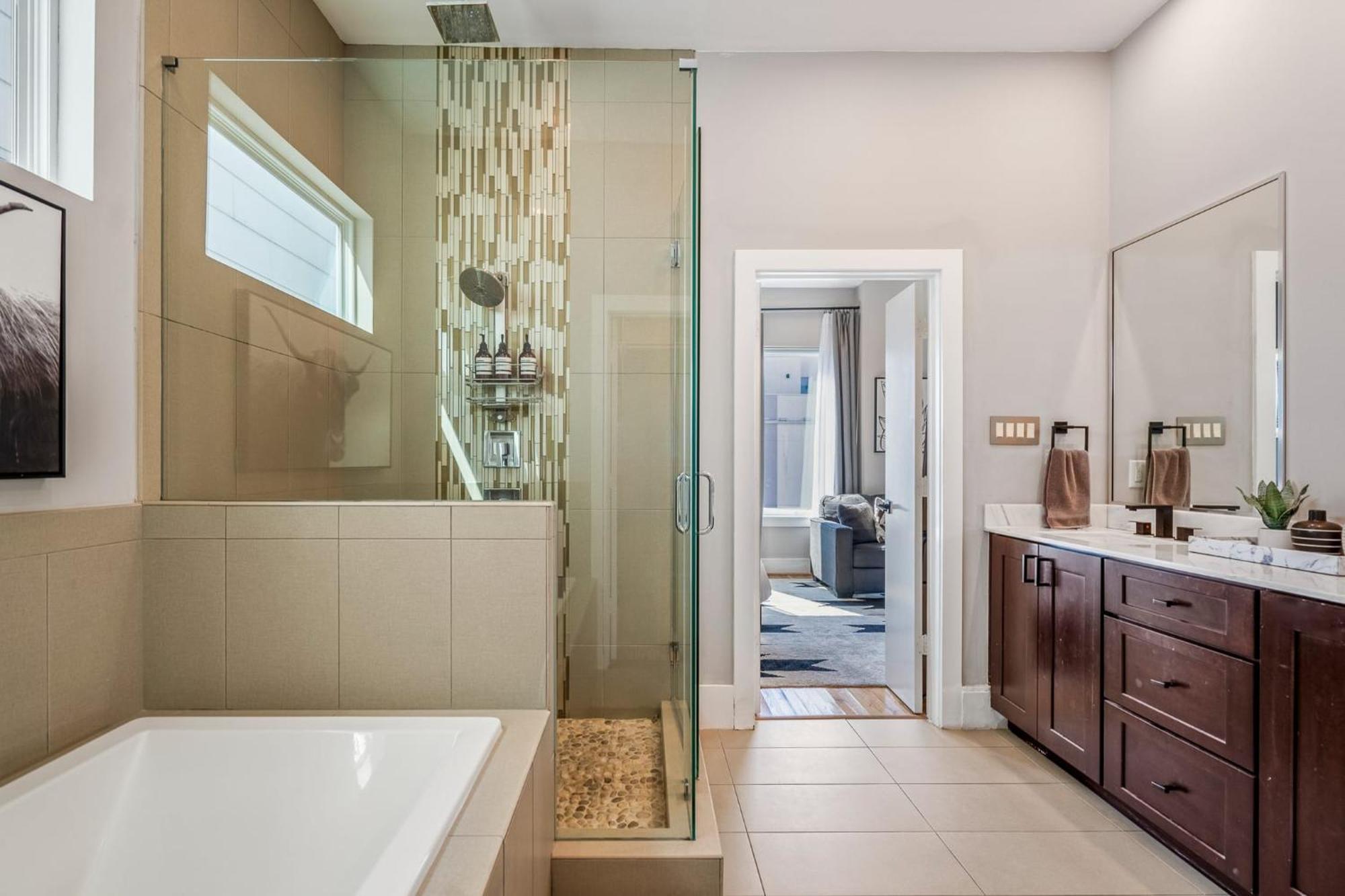 Luxury Downtown Getaway With Breathtaking Views Villa Houston Exterior photo